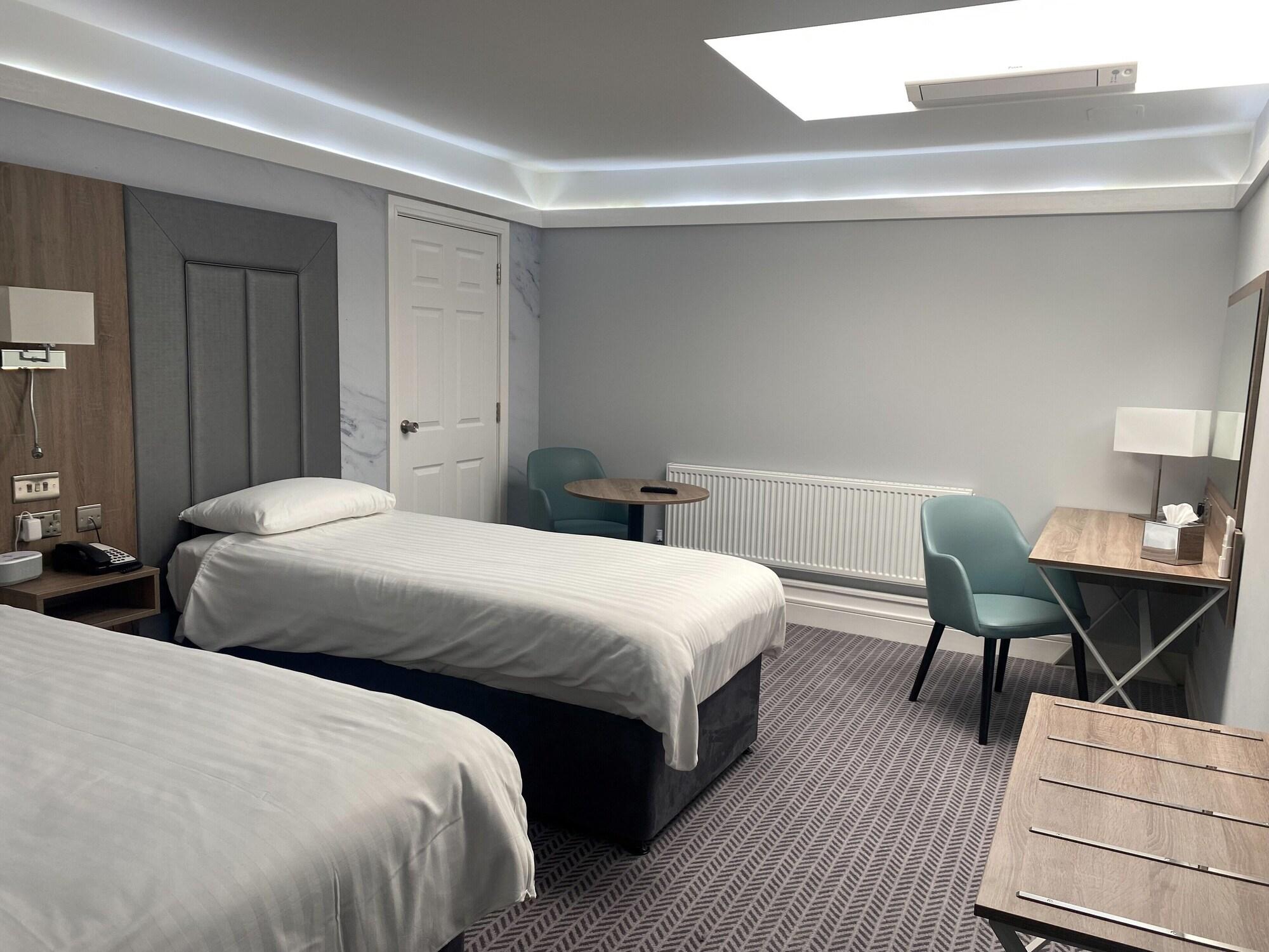 Best Western Premier Heronston Hotel & Spa Bridgend (Wales) Exterior foto